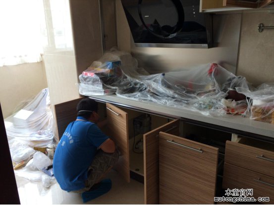 廚房櫥柜涂刷